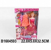 Кукла с набором одежды в коробке 22*5*32,5см.